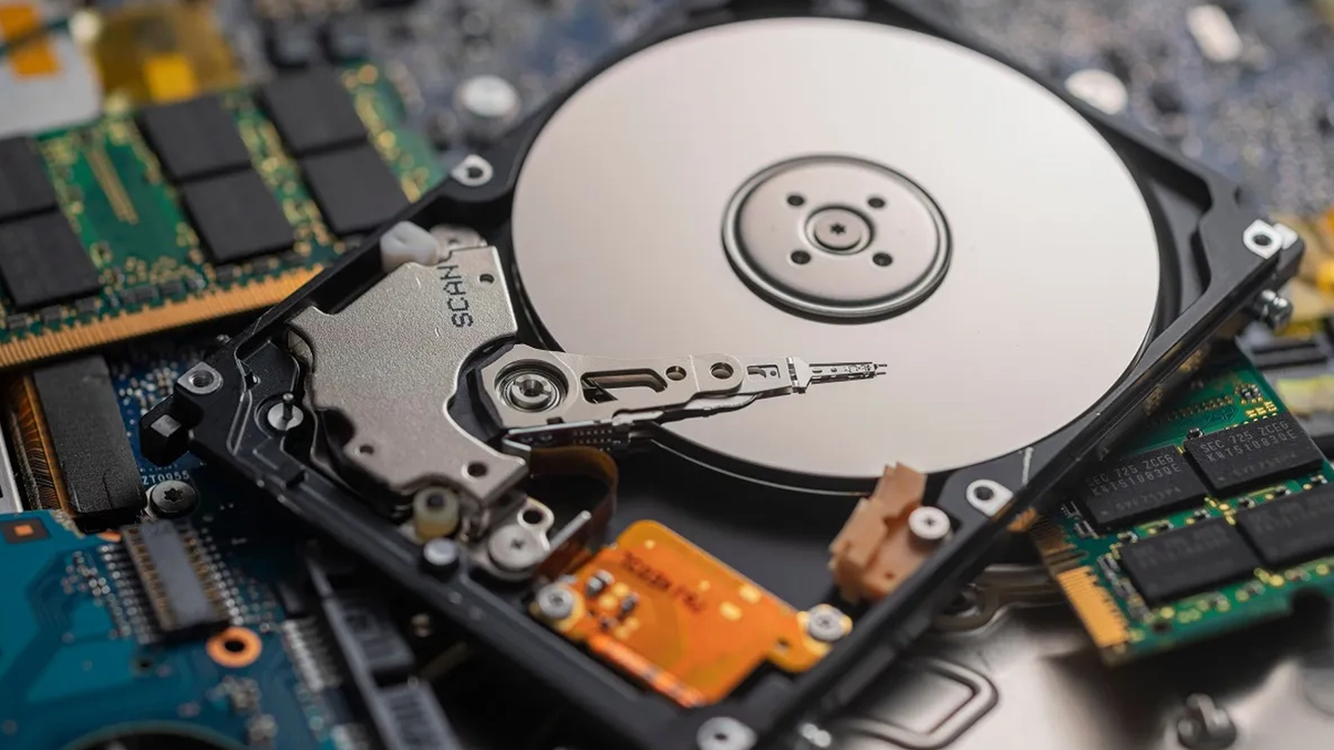 SSD vs. HDD